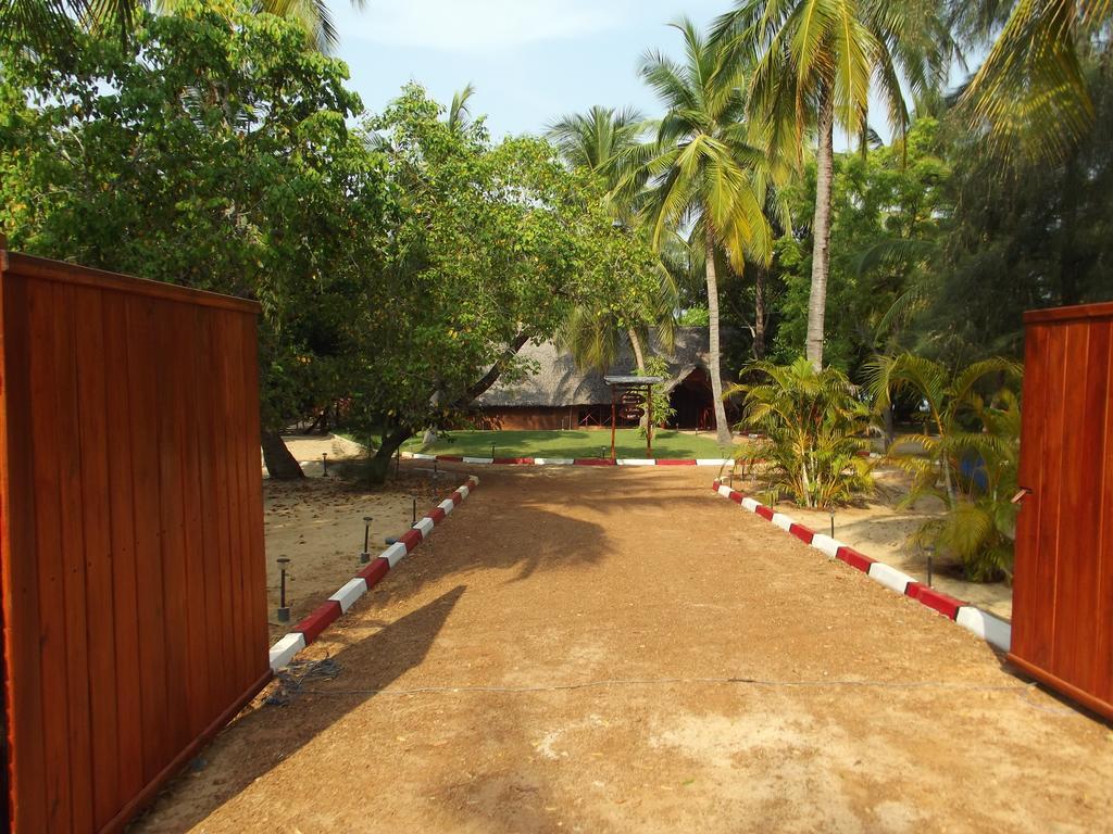 Lord Of The Forest Hotel Batticaloa Camera foto