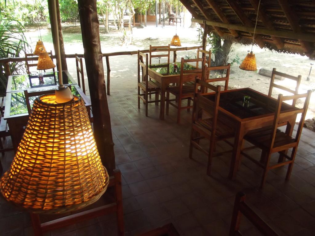 Lord Of The Forest Hotel Batticaloa Esterno foto