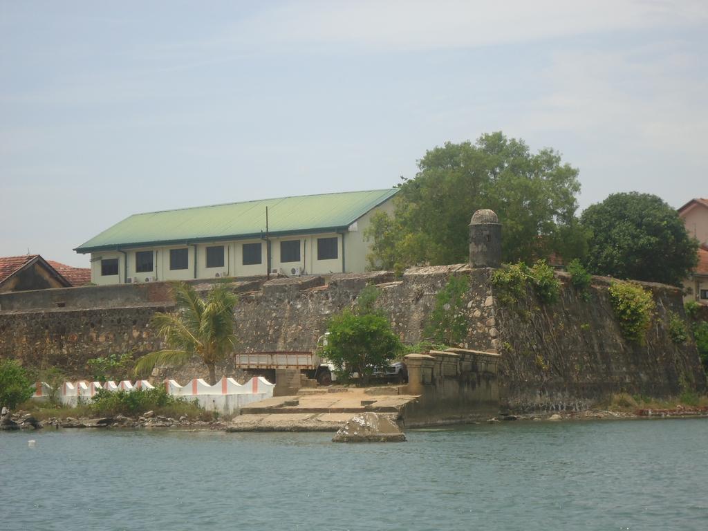 Lord Of The Forest Hotel Batticaloa Esterno foto